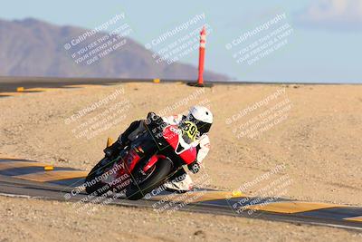 media/Nov-16-2024-CVMA (Sat) [[0e4bb1f32f]]/Race 11-Amateur Supersport Open/